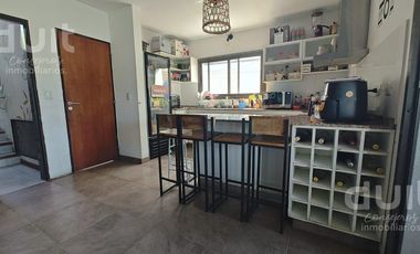 Casa en  Claros del Bosque 4 dormitorios! Unica en el barrio!