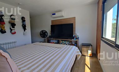 Casa en  Claros del Bosque 4 dormitorios! Unica en el barrio!