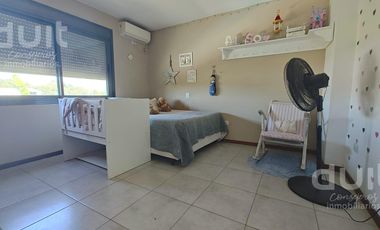 Casa en  Claros del Bosque 4 dormitorios! Unica en el barrio!