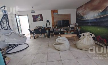 Casa en  Claros del Bosque 4 dormitorios! Unica en el barrio!