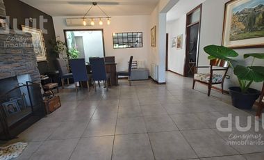 Casa en  Claros del Bosque 4 dormitorios! Unica en el barrio!