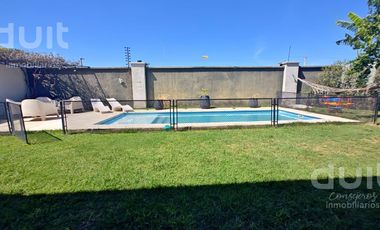 Casa en  Claros del Bosque 4 dormitorios! Unica en el barrio!