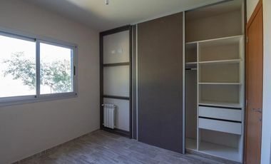 Casa en venta - 3 Dormitorios 2 Baños - 130mts2 - Cordoba