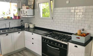 Venta de Casa 5 ambientes en barrio arenas del sur