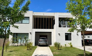 Casa  en venta en San Juan, Villanueva