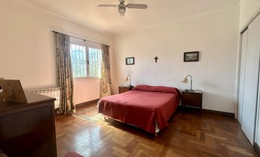 Chalet tradicional en Playa Grande