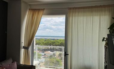 Departamento con hermosa vista al río