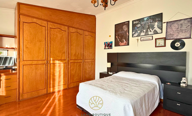 Residencia en Jardines de Lago
