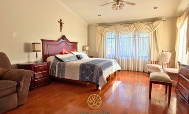 Residencia en Jardines de Lago
