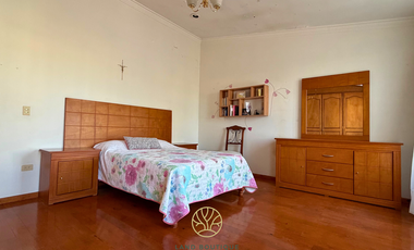Residencia en Jardines de Lago