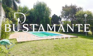 Importante Chalet en Monte Grande – 6 Ambientes, Piscina y Gran Parque