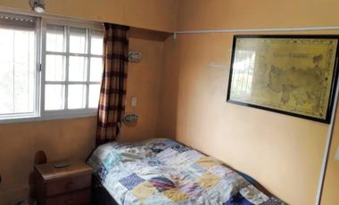 Importante Chalet en Monte Grande – 6 Ambientes, Piscina y Gran Parque