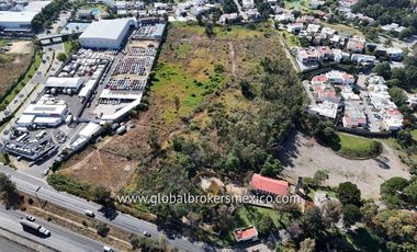 Terreno de 2 Hectareas sobre Av. Vallarta en Guadalajara, Jalisco