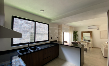 Casa en Fraccionamiento en Real Santa Fe, Xochitepec, Morelos CAEN-1249-Fr*