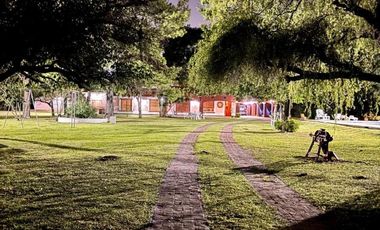 Casa en alquiler - 4 Dormitorios 4 Baños - Ezeiza