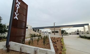 CASA EN VENTA MERIDA, CONKAL, PRIVADA ESTELA NATIVA,MOD. CAREY, DICIEMBRE 2025.