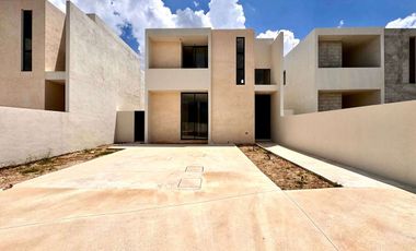 CASA EN VENTA EN PRIVADA ALERA DZITYA