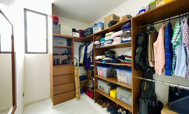 CASA EN VENTA CON 3 RECÁMARAS, ALBERCA Y EQUIPAMIENTO EN DZITYÁ, MÉRIDA.