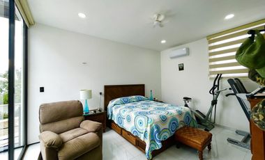 CASA EN VENTA CON 3 RECÁMARAS, ALBERCA Y EQUIPAMIENTO EN DZITYÁ, MÉRIDA.