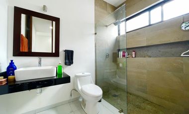 CASA EN VENTA CON 3 RECÁMARAS, ALBERCA Y EQUIPAMIENTO EN DZITYÁ, MÉRIDA.