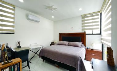 CASA EN VENTA CON 3 RECÁMARAS, ALBERCA Y EQUIPAMIENTO EN DZITYÁ, MÉRIDA.