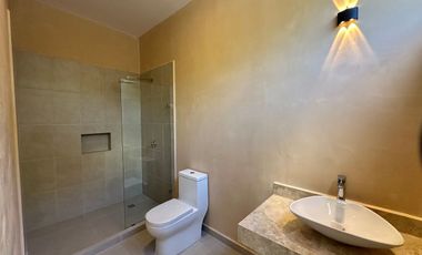 CASA EN VENTA EN PRIVADA PROVINCIA LOTE 205