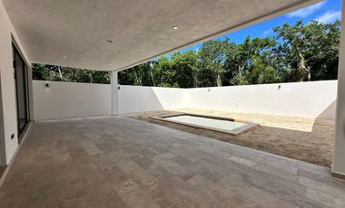 CASA EN VENTA EN PRIVADA PROVINCIA LOTE 205