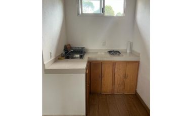 DEPARTAMENTO EN RENTA  EN AVANDARO