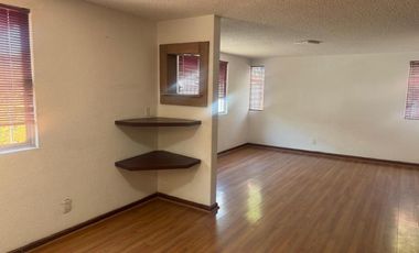 Casa en Renta en Las Arboledas, Atizapan de Zaragoza, AR685