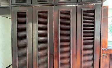 Venta de Edificio de Locales con uso de suelo comercial Cod. LHV8