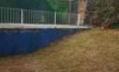 Venta de Edificio de Locales con uso de suelo comercial Cod. LHV8