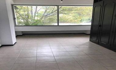 Venta de Edificio de Locales con uso de suelo comercial Cod. LHV8