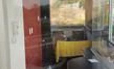 Venta de Edificio de Locales con uso de suelo comercial Cod. LHV8