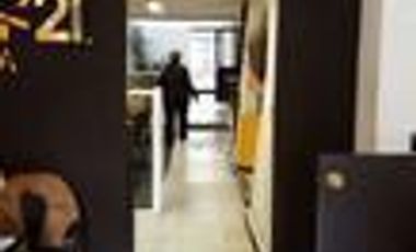 Venta de Edificio de Locales con uso de suelo comercial Cod. LHV8