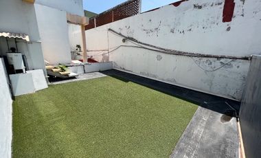 Venta de Edificio de Locales con uso de suelo comercial Cod. LHV8