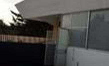 Venta de Edificio de Locales con uso de suelo comercial Cod. LHV8