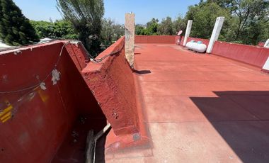 Venta de Edificio de Locales con uso de suelo comercial Cod. LHV8