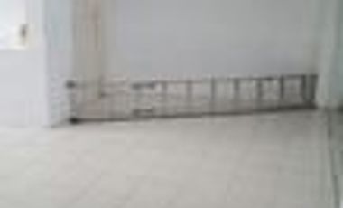 Venta de Edificio de Locales con uso de suelo comercial Cod. LHV8