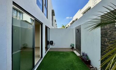 Casa en Renta en las Grullas Residencial