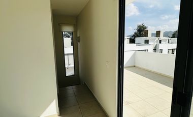 Casa en Renta en las Grullas Residencial