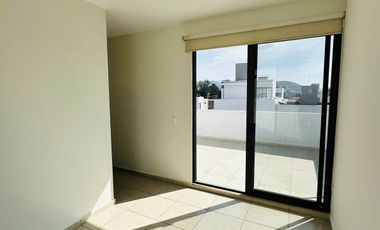 Casa en Renta en las Grullas Residencial