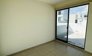 Casa en Renta en las Grullas Residencial