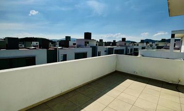 Casa en Renta en las Grullas Residencial