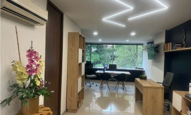 VENTA DE OFICINA SECTOR CASTROPOL AVENIDA EL POBLADO