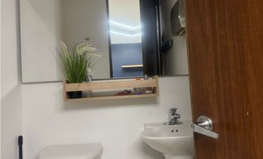 VENTA DE OFICINA SECTOR CASTROPOL AVENIDA EL POBLADO