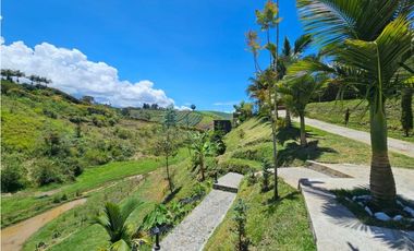 Venta de  casa finca ubicada en Antioquia Marinilla