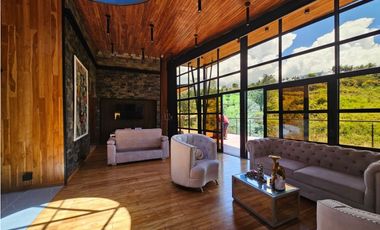 Venta de  casa finca ubicada en Antioquia Marinilla