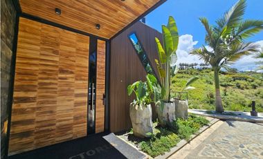 Venta de  casa finca ubicada en Antioquia Marinilla