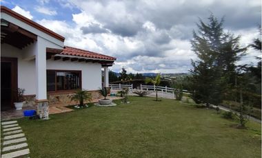Espectacular casa campestre en venta vía Rionegro a san vicente Ferrer