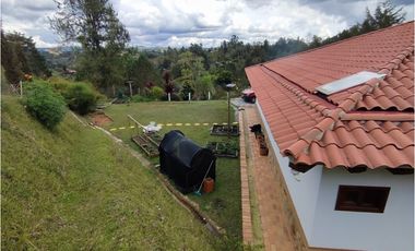 Espectacular casa campestre en venta vía Rionegro a san vicente Ferrer